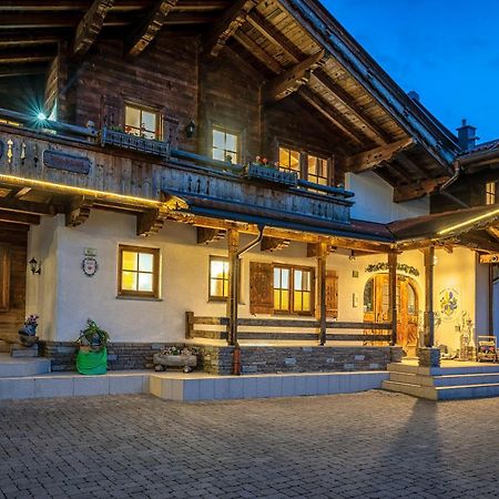 Ferienwohnung Alpenliving Mayrhofen Exterior foto