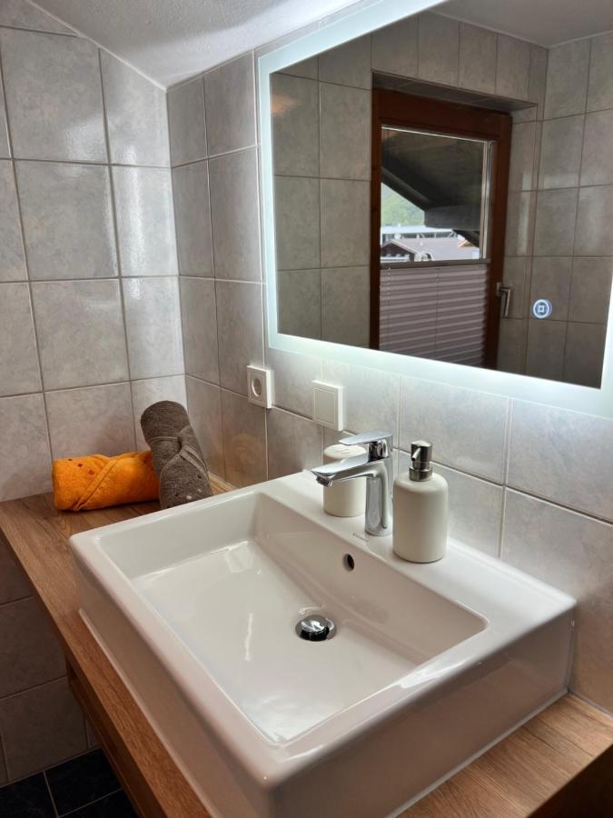 Ferienwohnung Alpenliving Mayrhofen Exterior foto