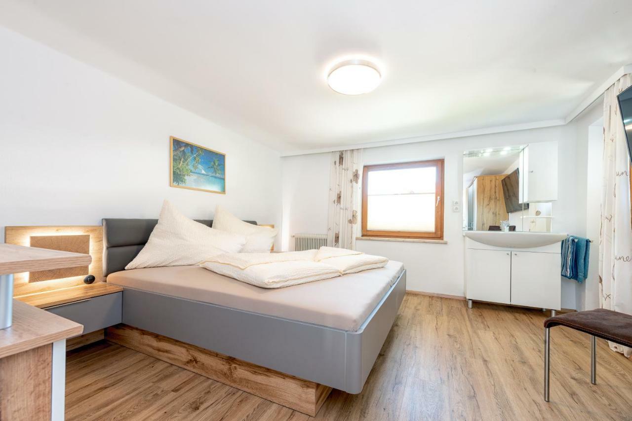 Ferienwohnung Alpenliving Mayrhofen Exterior foto